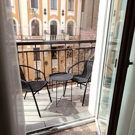 Kyiv Panna Apartment Екстер'єр фото