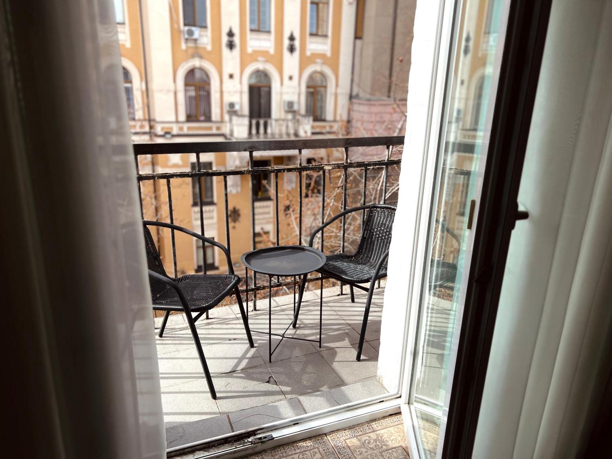 Kyiv Panna Apartment Екстер'єр фото